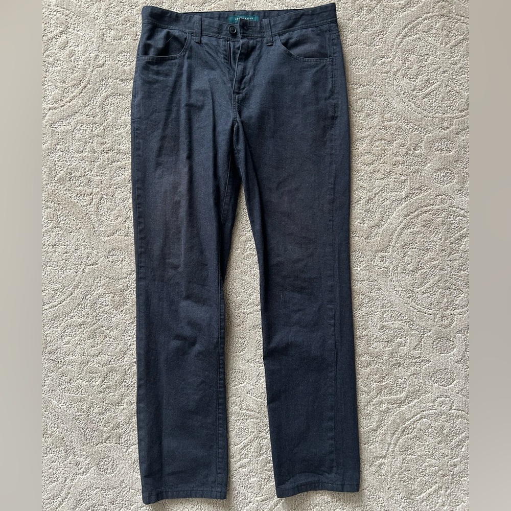 Perry Ellis Slim Fit. 32x32
